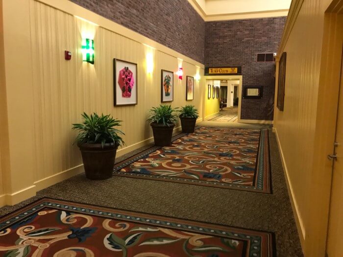 You can see the horse racing theming throughout the halls of Saratoga Springs Disney World