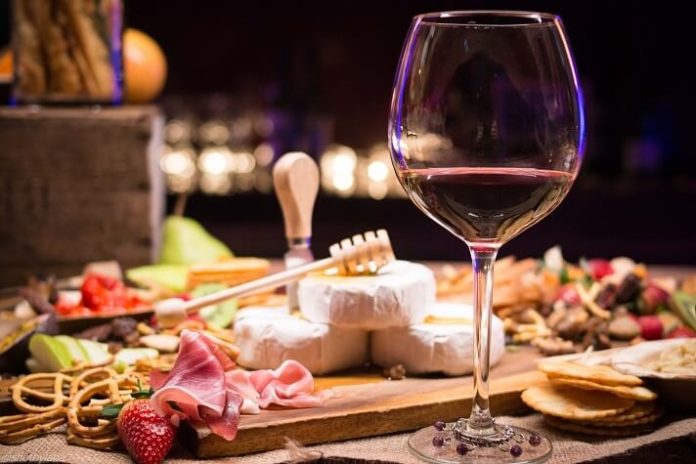 Discount price for food & wine tasting pairings in Los Angeles California