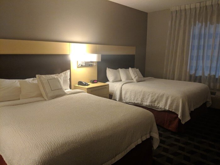 Choose where you stay in Mooresville NC & get rooms with comfy beds