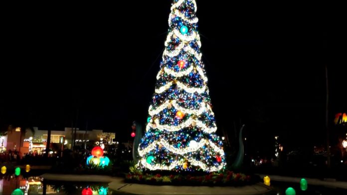Disney World Holidays: Hollywood Studios Christmas