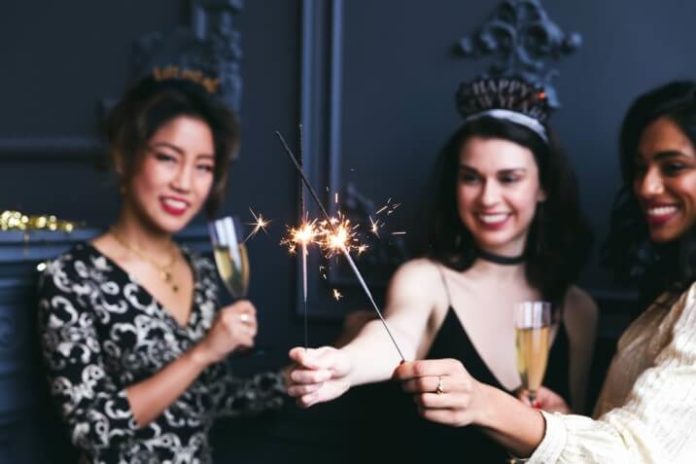 How to spend New Year's Eve in san Diego: yacht parties, bar crawls, etc.