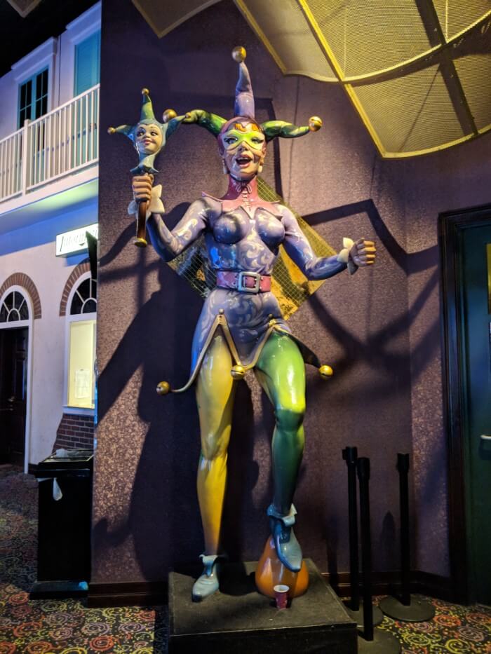 Casino has New Orleans Mardi Gras theme at West Virginia luxury hotel