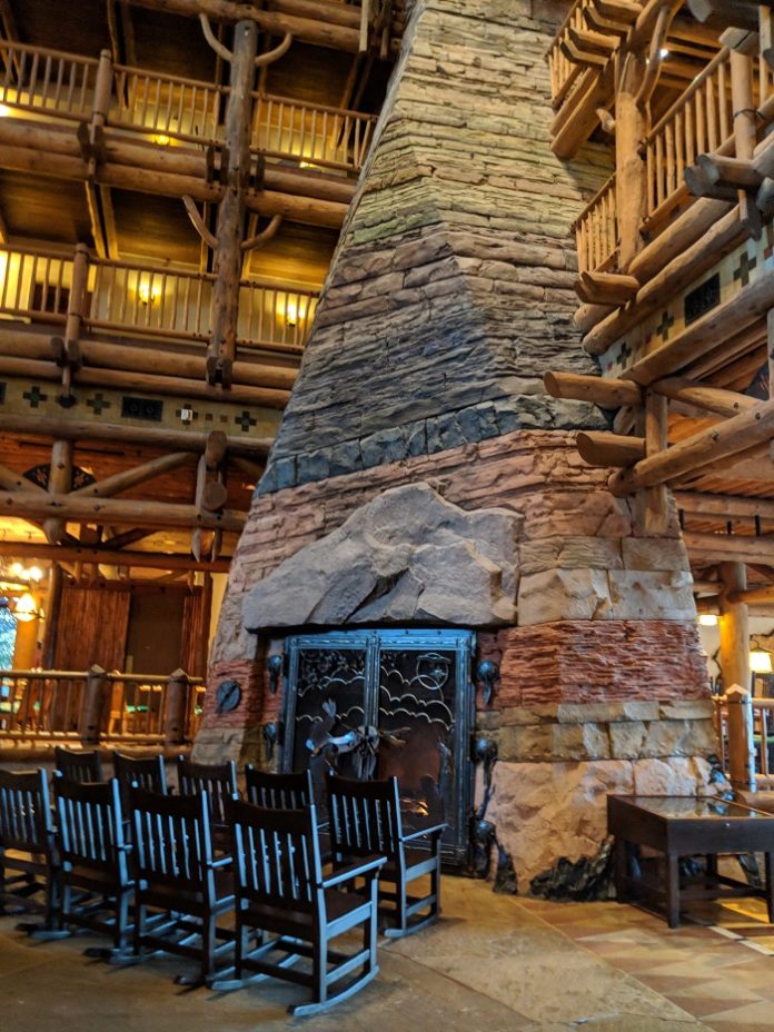 How to save money at Wilderness Lodge at Walt Disney World Resort in Florida