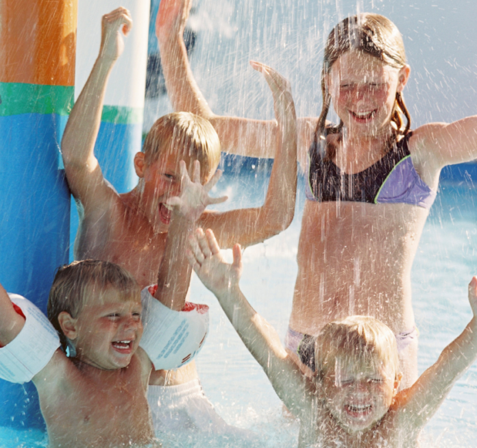 Great family travel destination Branson Missouri hotels with waterparks