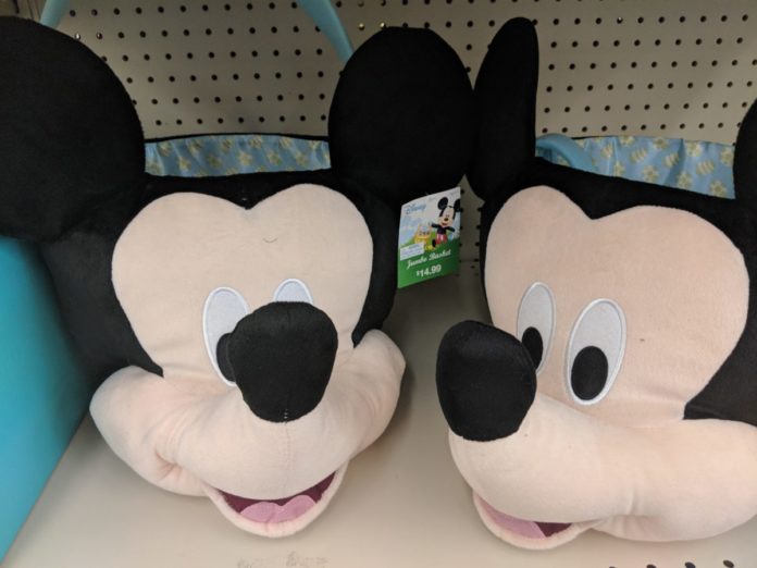 How to buy Disney themed Easter baskets. Find Easter baskets themed to Mickey, Minnie, Frozen, Cars, Star Wars, Avengers, etc.