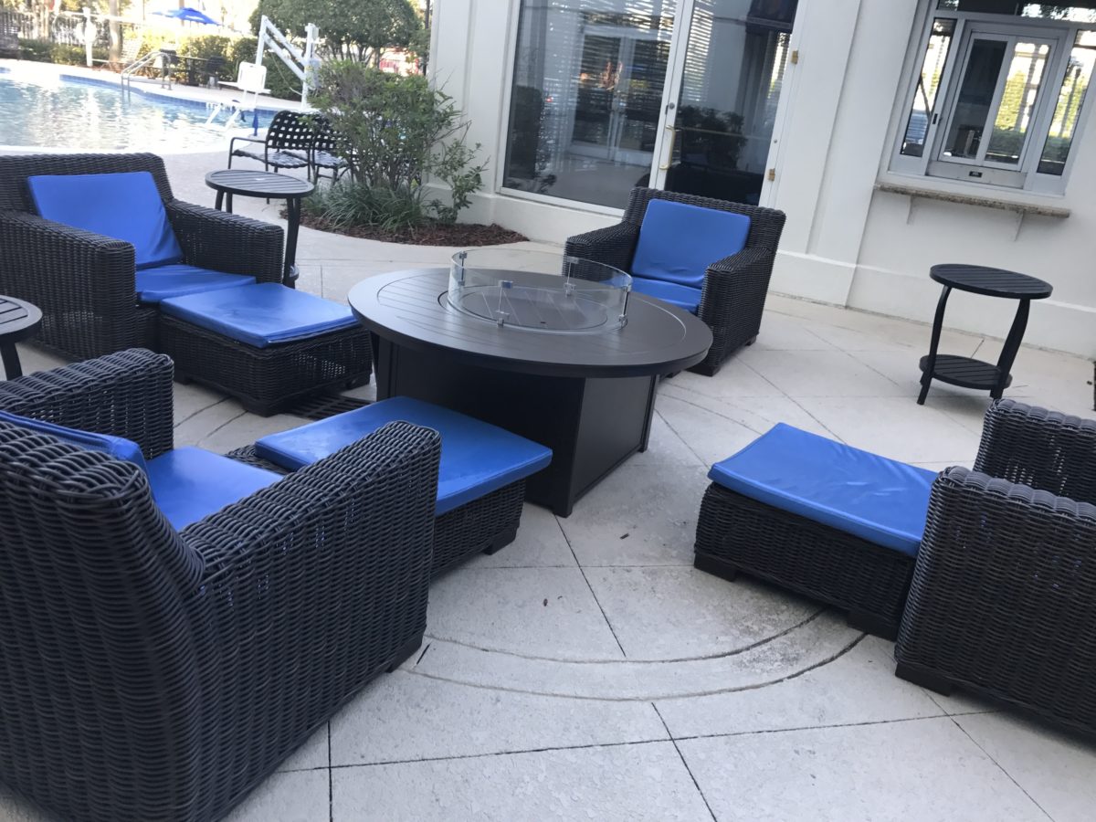 Picture of the pool & hot tub area of Hilton Garden Inn right by SeaWorld in Orlando, Florida