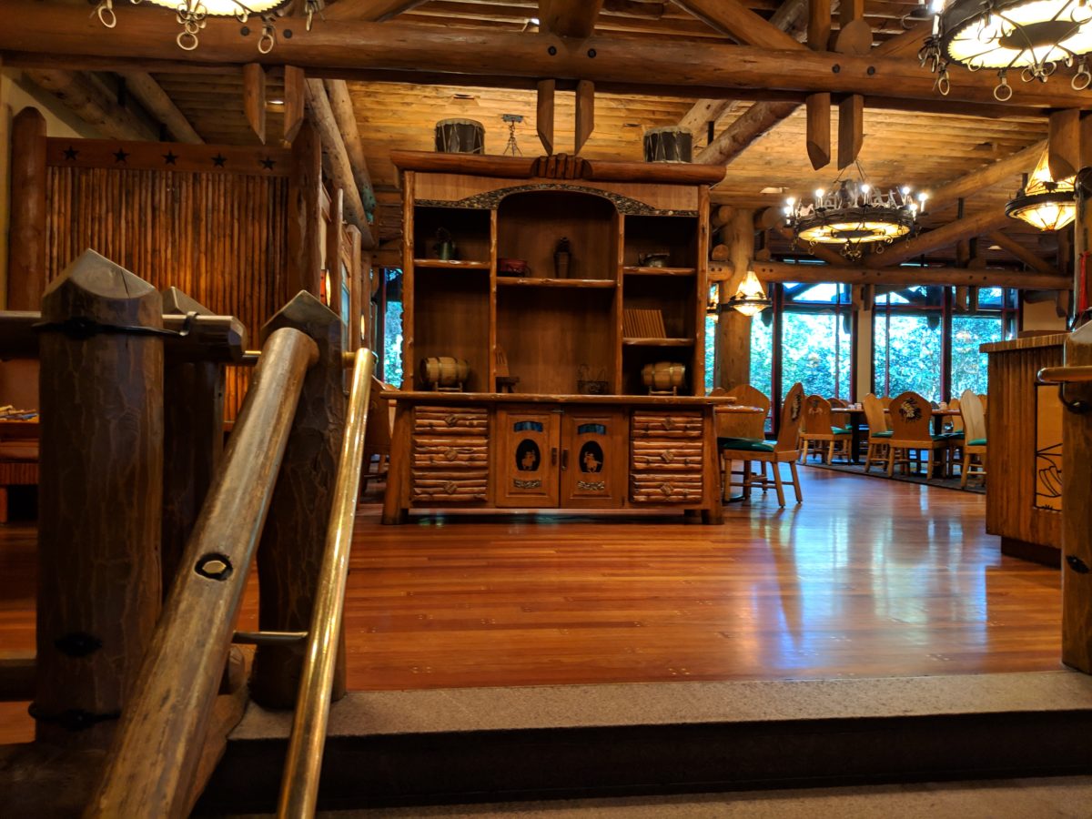 Wilderness Lodge has a convenient layout