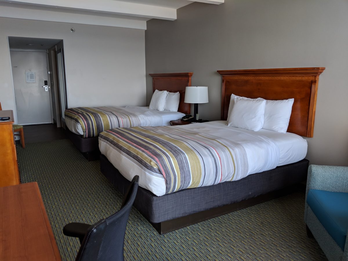 Country Inn & Suites Virginia Beach has spacious big rooms