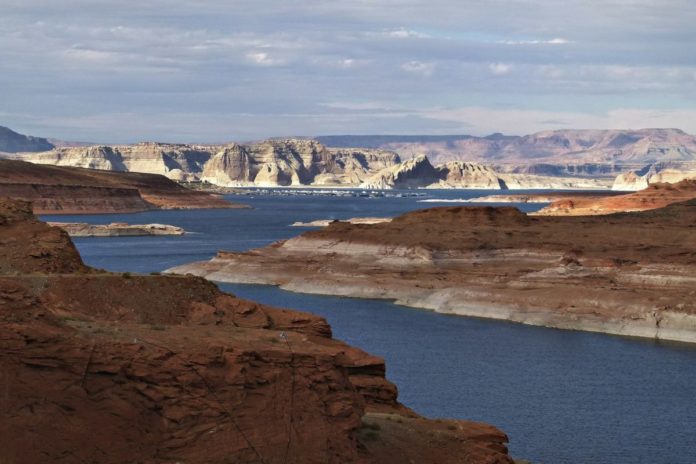 Save up to 27% off hotels in Lake Powell, Arizona