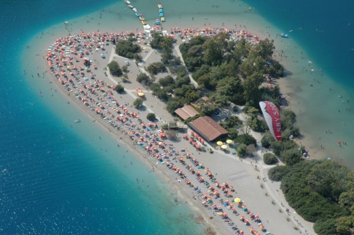 Discounted nightly rates on hotels in Fetiye Oludeniz Turkey. Perfect for a beach holiday