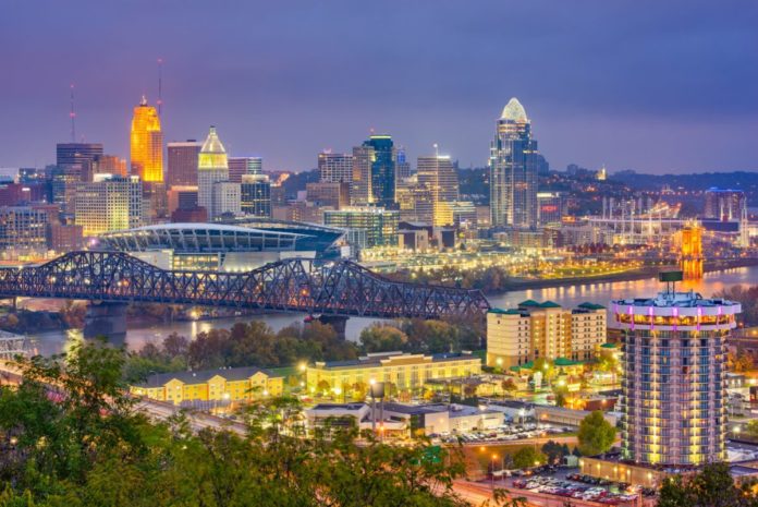 How to save money on luxury hotels in Cincinnati Ohio