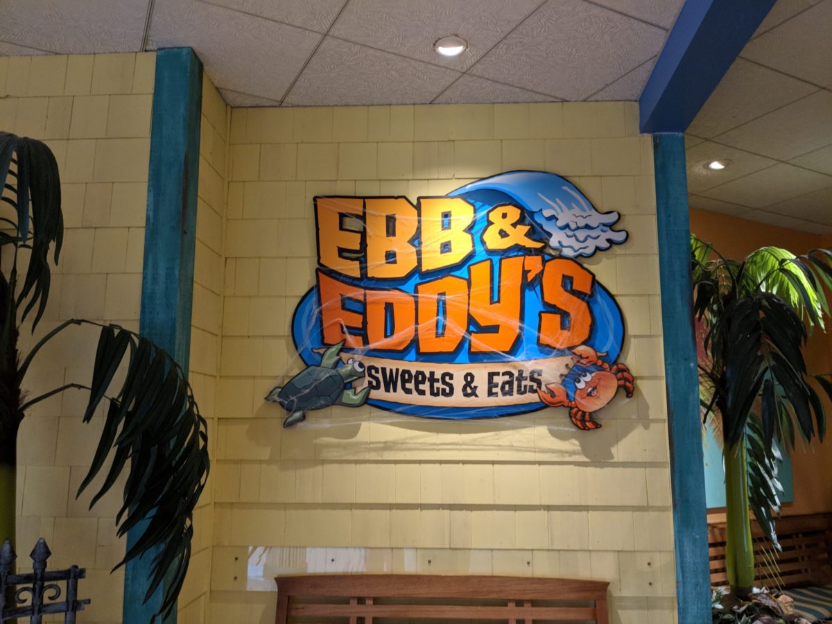 Ebb & Eddy's offers casual quick service dining at Castaway Bay Resort in Sandusky Ohio