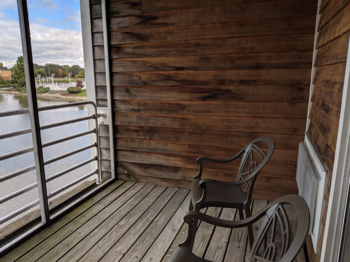 Enjoy waterfront views from your balcony at a family room or suite at Castaway Bay hotel in Sandusky Ohio