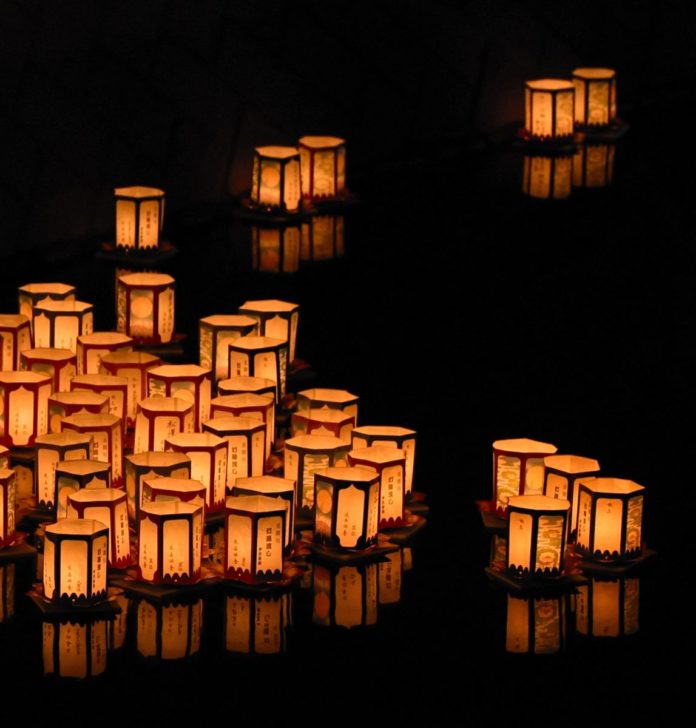 How to save money on tickets to the Water Lantern Festival in Cincinnati Ohio