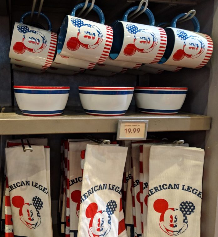 Best 4th of July decorations themed to Disney, Mickey Mouse, Minnie Mouse, Donald Duck, Chip & Dale, etc.