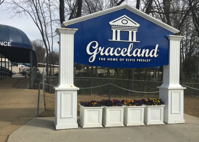 A picture of outside Graceland & how you can save money on tickets