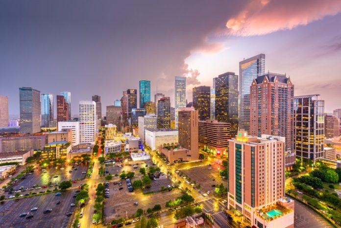 Discounted rates on hotels in Houston, Texas, up to 40% off