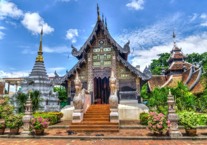 How to save money on Chiang Mai Thailand hotels less than $100/night