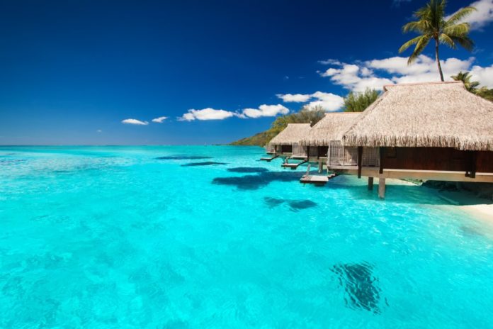 Book a dream honeymoon in the French Polynesia at an affordable rate with this honeymoon package that includes luxury accommodations & flight