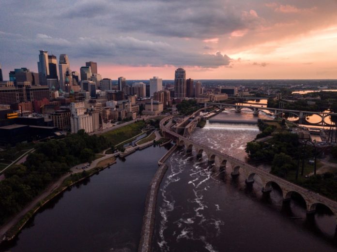 How to book Saint Paul & Minneapolis, Minnesota hotels at a discounted nightly rate