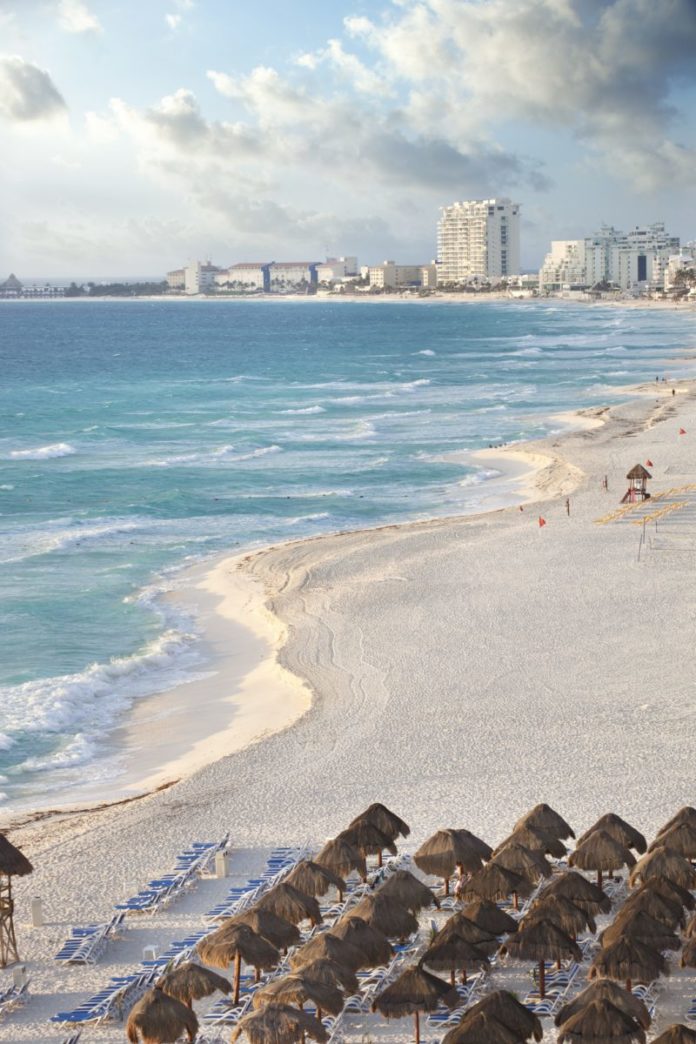 Save money by booking your flight from Chicago to Cancun along with your hotel