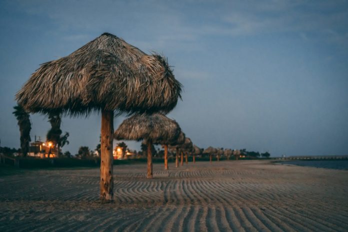 How to save big on Rockport Beach Texas hotels and accommodations