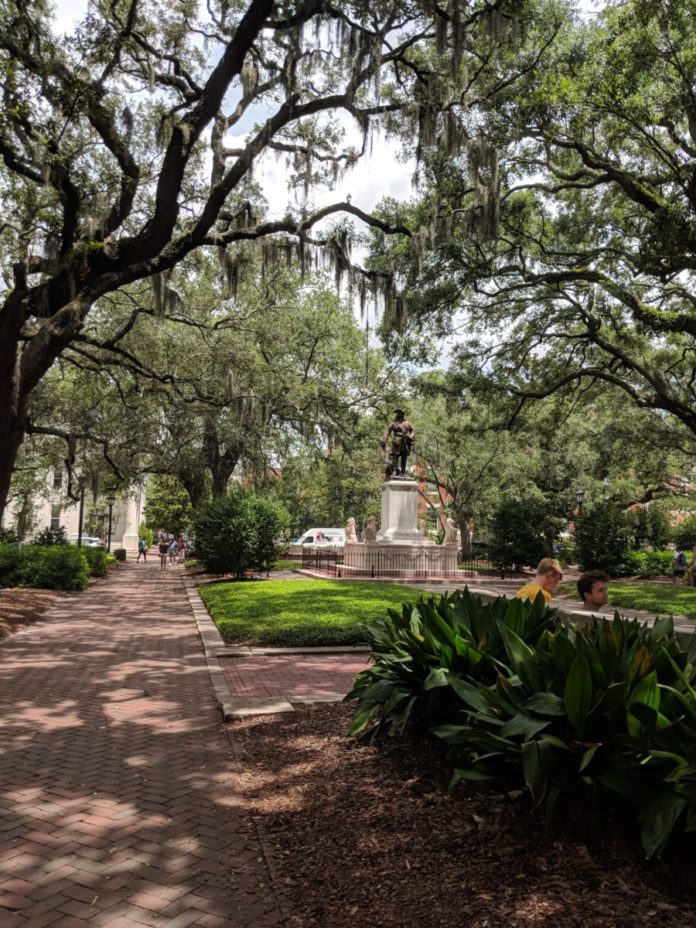 Find out which B&B in Savannah you should stay in & how to get a good price